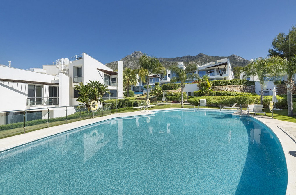 Huis te koop in The Golden Mile | 5 slaapkamers H4776994