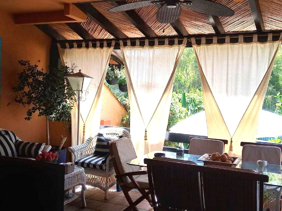 Huis te koop in The Golden Mile | 3 slaapkamers H4777684