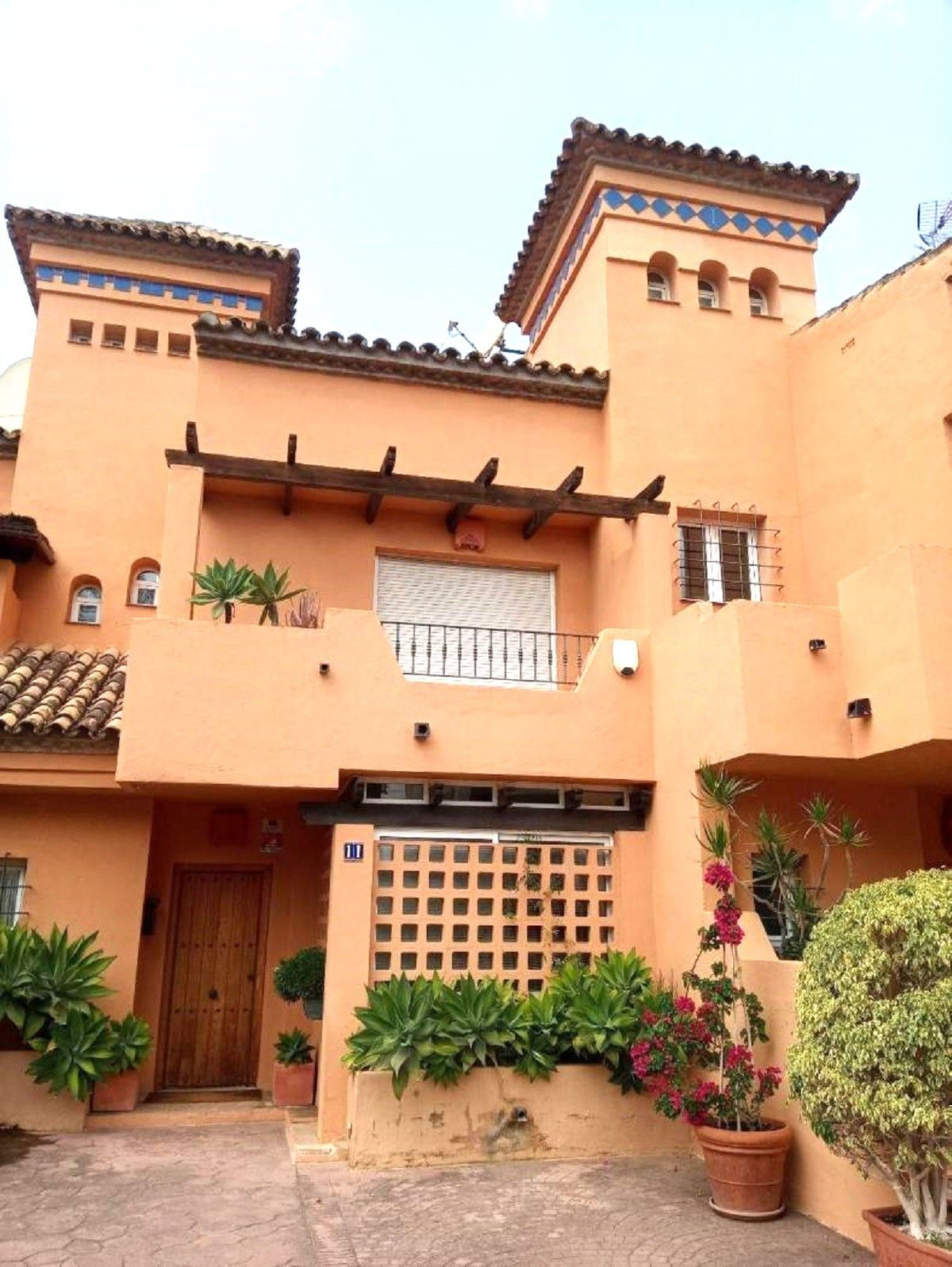 Huis te koop in The Golden Mile | 3 slaapkamers H4777684