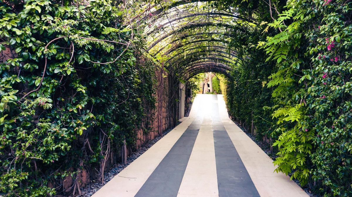 Huis te koop in The Golden Mile | 5 slaapkamers H4954588