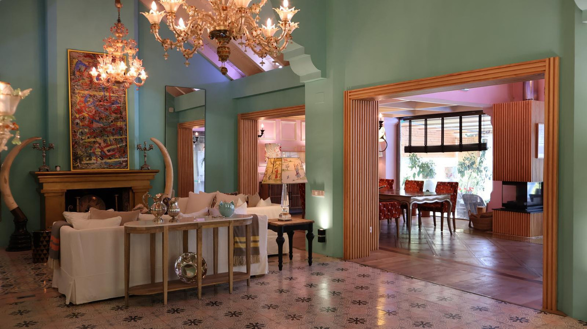 Huis te koop in The Golden Mile | 5 slaapkamers H4954588