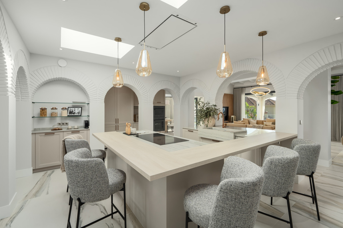 Huis te koop in The Golden Mile | 5 slaapkamers H5009974