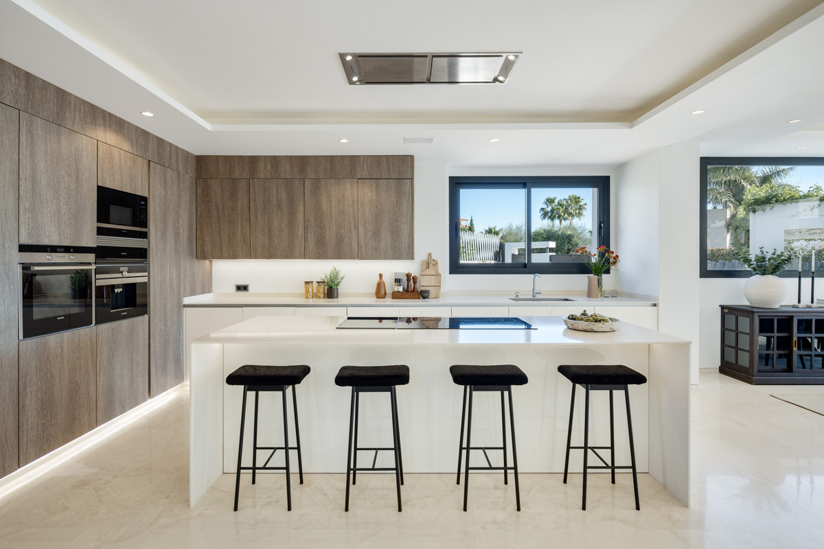 Huis te koop in The Golden Mile | 5 slaapkamers H5015686