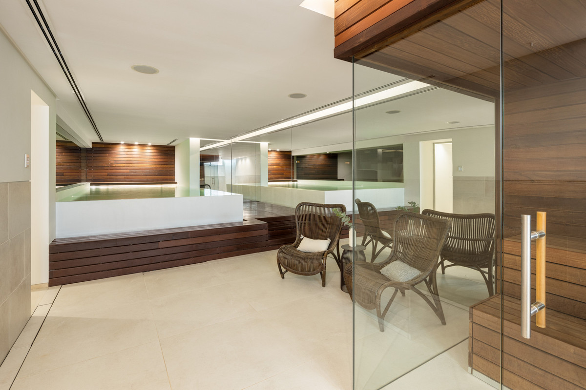 Huis te koop in The Golden Mile | 5 slaapkamers H5015686