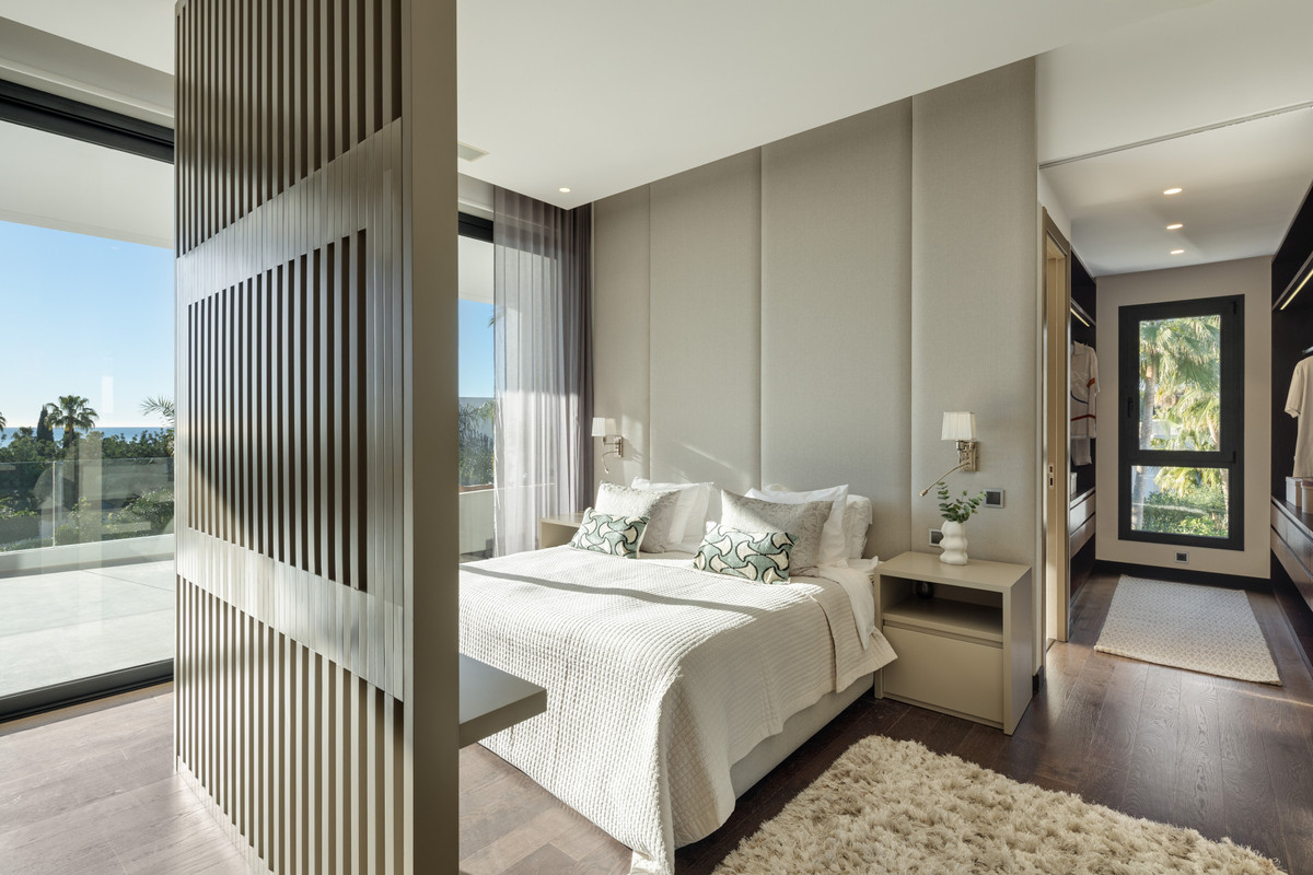 Huis te koop in The Golden Mile | 5 slaapkamers H5015686