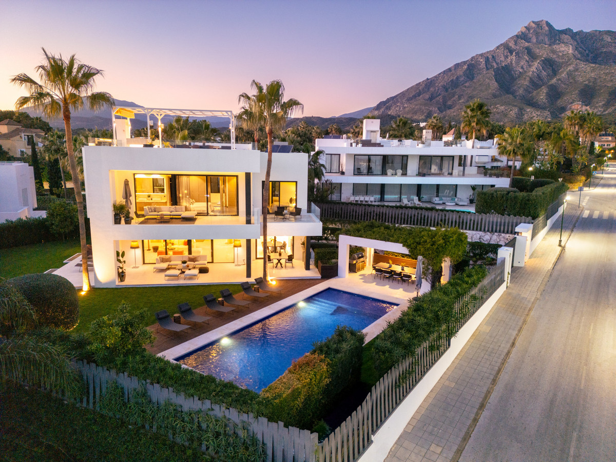 Huis te koop in The Golden Mile | 5 slaapkamers H5015686