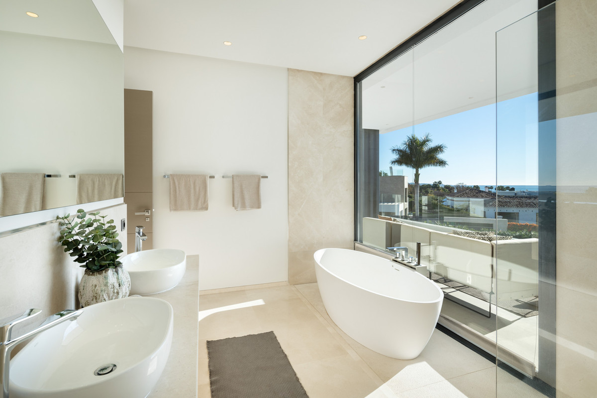 Huis te koop in The Golden Mile | 5 slaapkamers H5015686