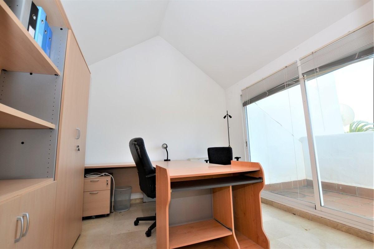 Geschakelde Woning in The Golden Mile-13