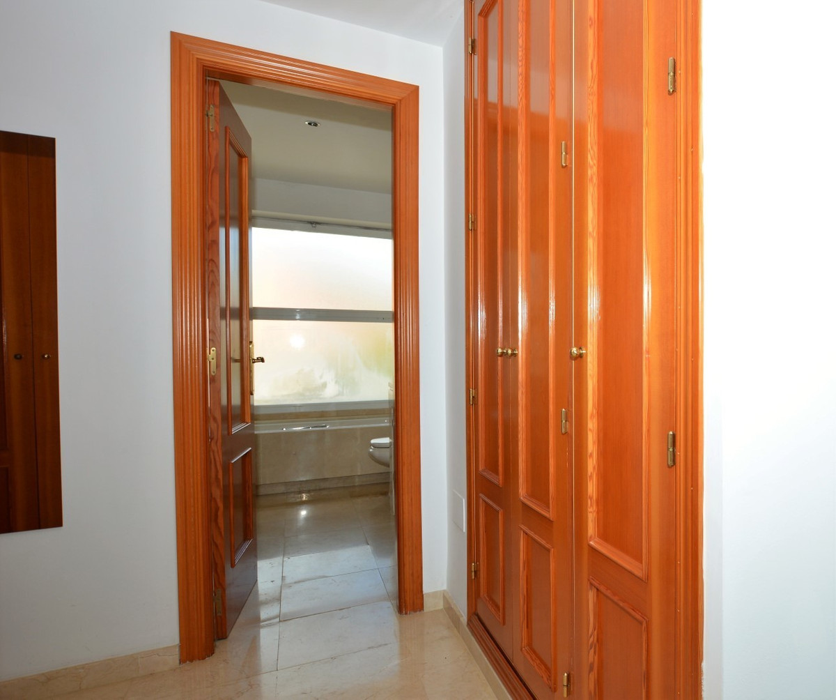 Geschakelde Woning in The Golden Mile-16
