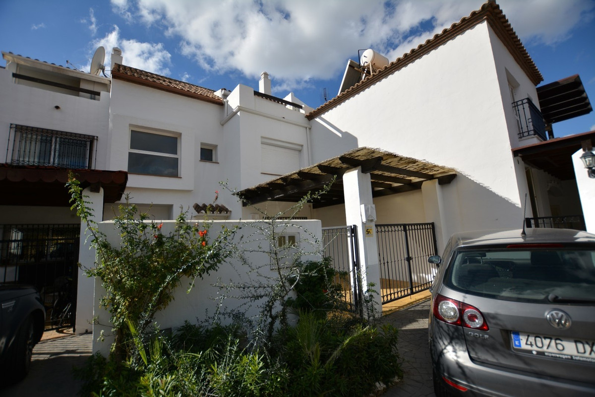 Geschakelde Woning in The Golden Mile-25