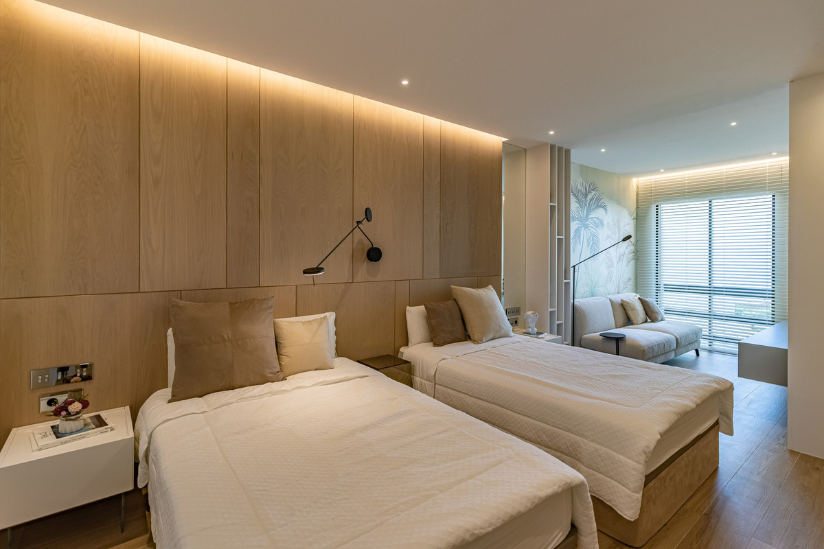Property main view 33