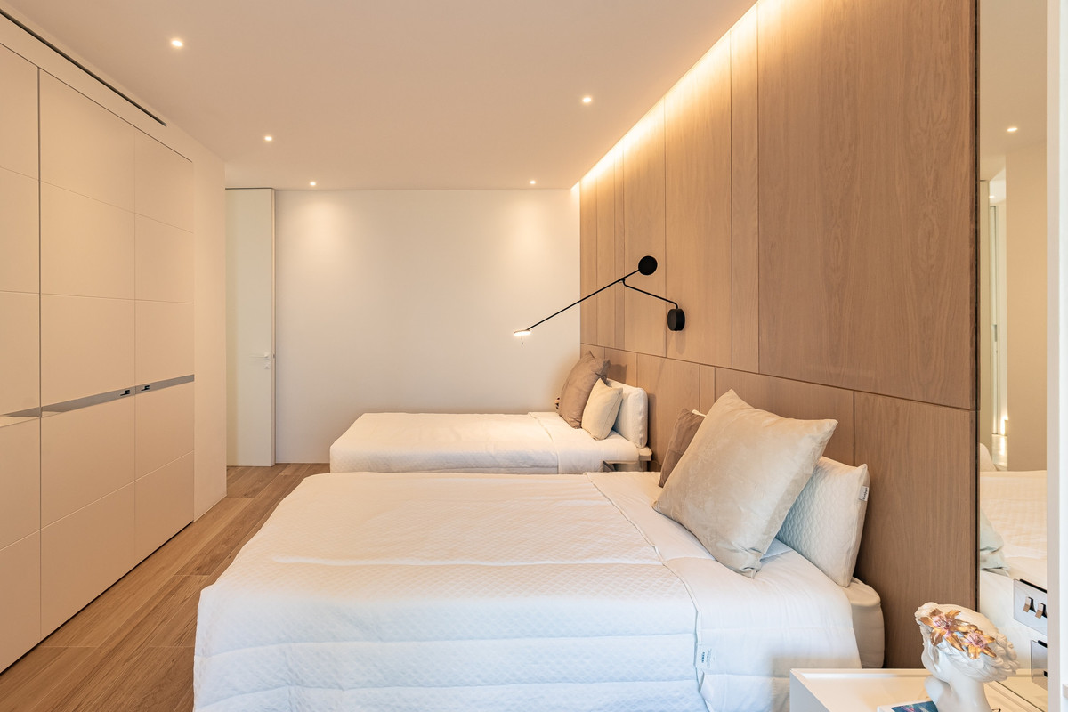 Property main view 36