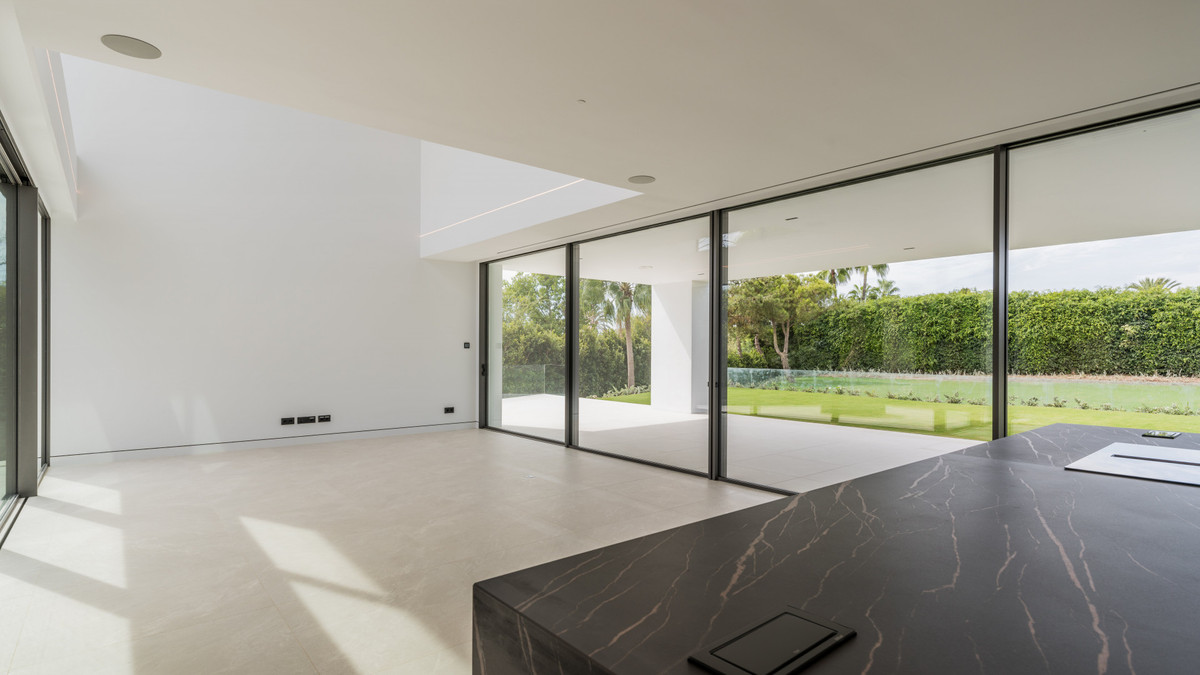 House for sale in The Golden Mile | 4 bedrooms H5066482