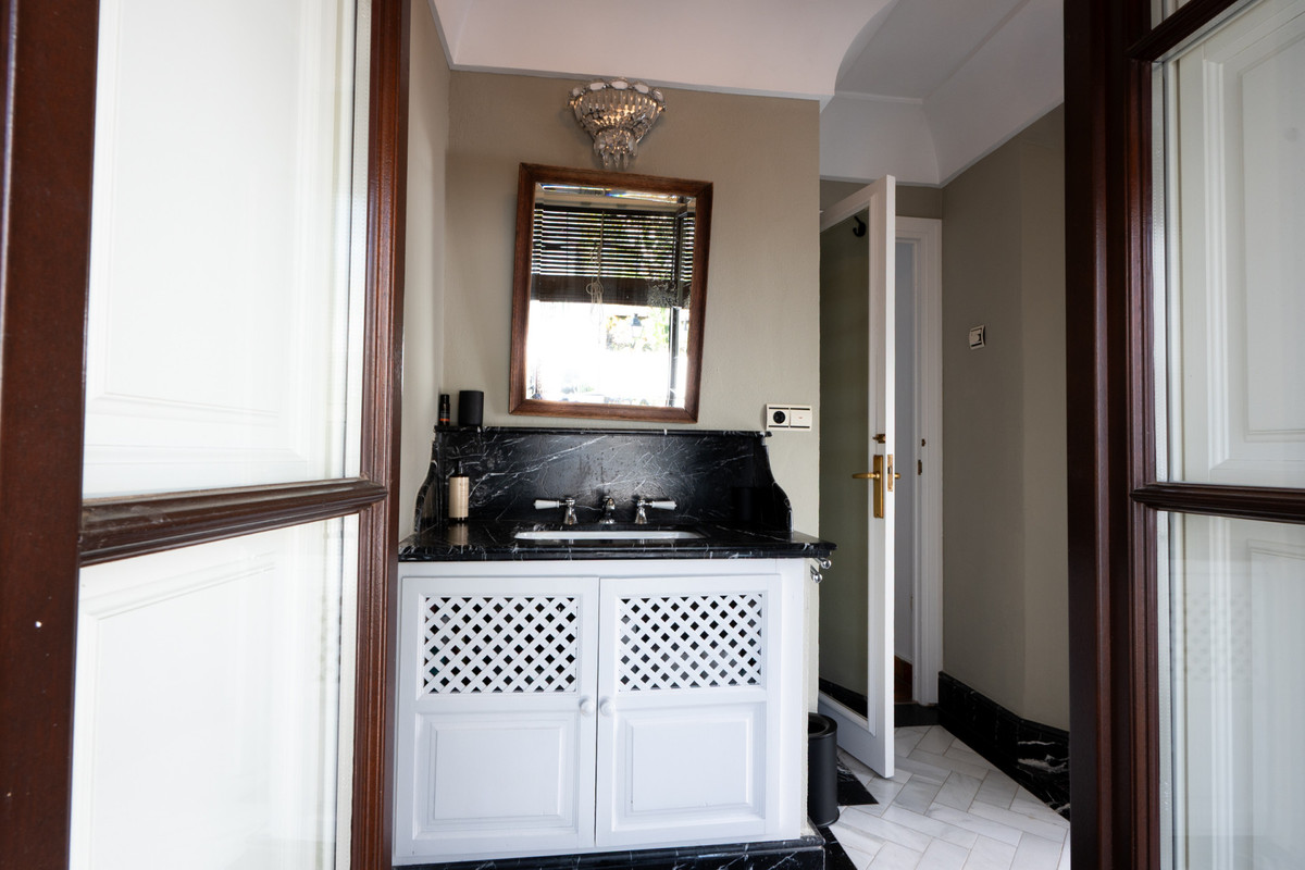 Huis te koop in The Golden Mile | 2 slaapkamers H5080300
