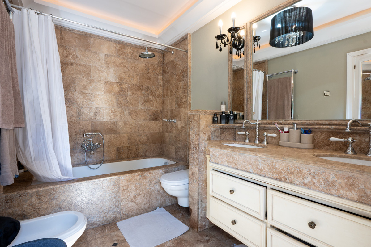 Huis te koop in The Golden Mile | 2 slaapkamers H5080300