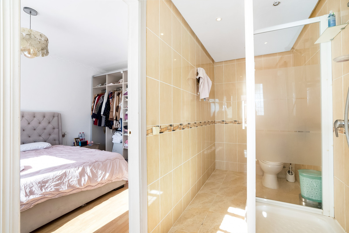 Townhouse for sale in The Golden Mile | 3 bedrooms H5105287