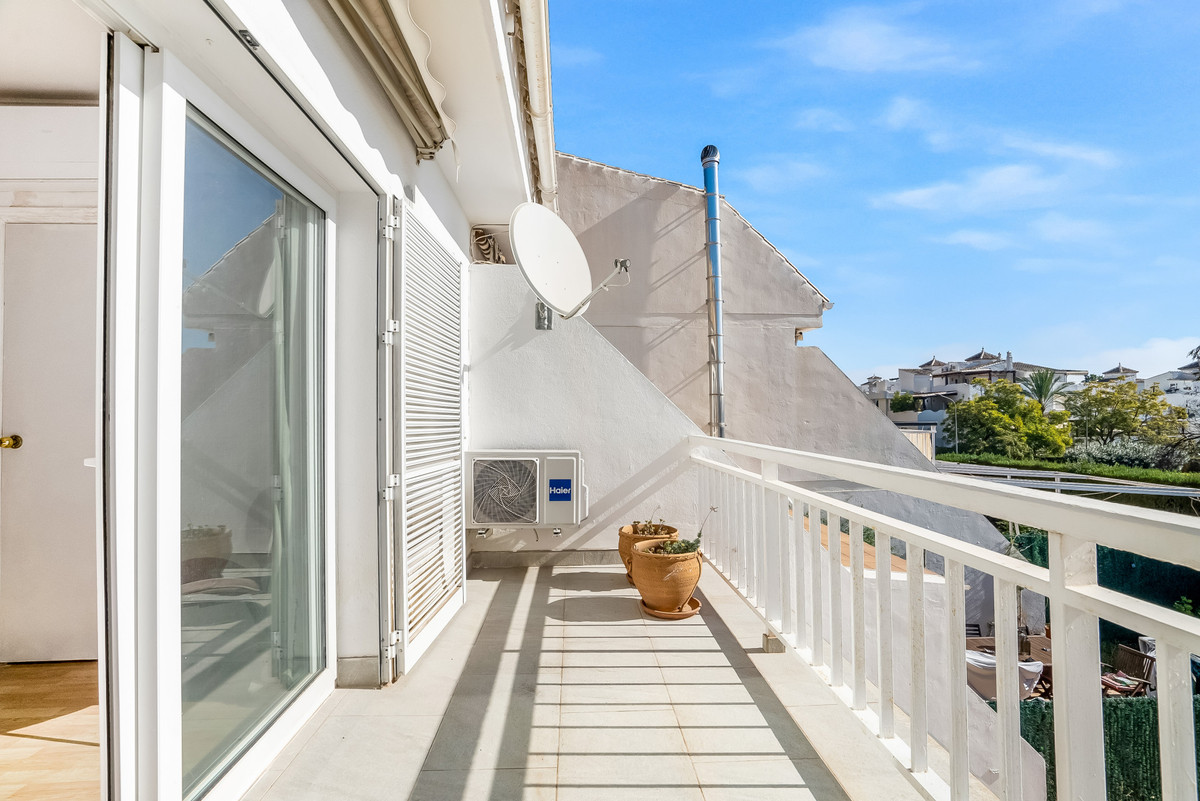 Townhouse for sale in The Golden Mile | 3 bedrooms H5105287