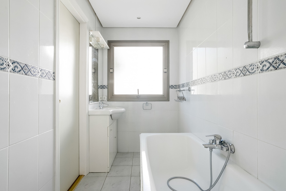 Townhouse for sale in The Golden Mile | 3 bedrooms H5105287