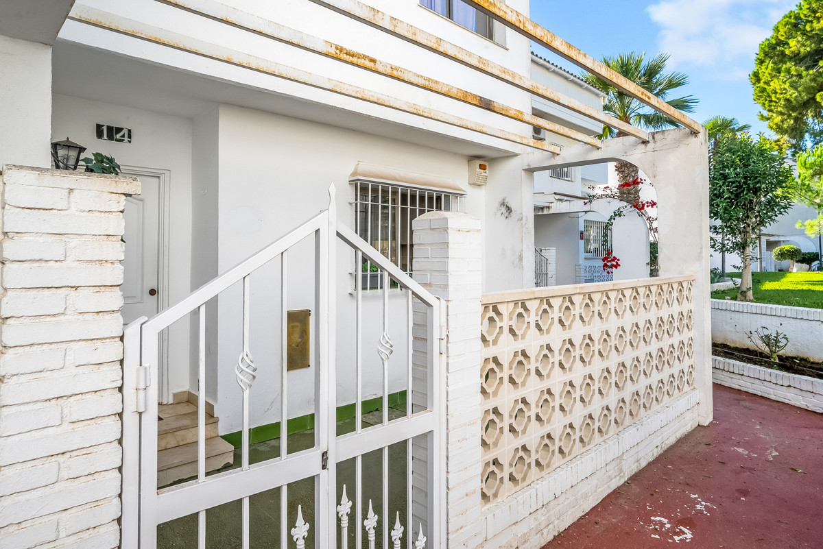 Townhouse for sale in The Golden Mile | 3 bedrooms H5105287