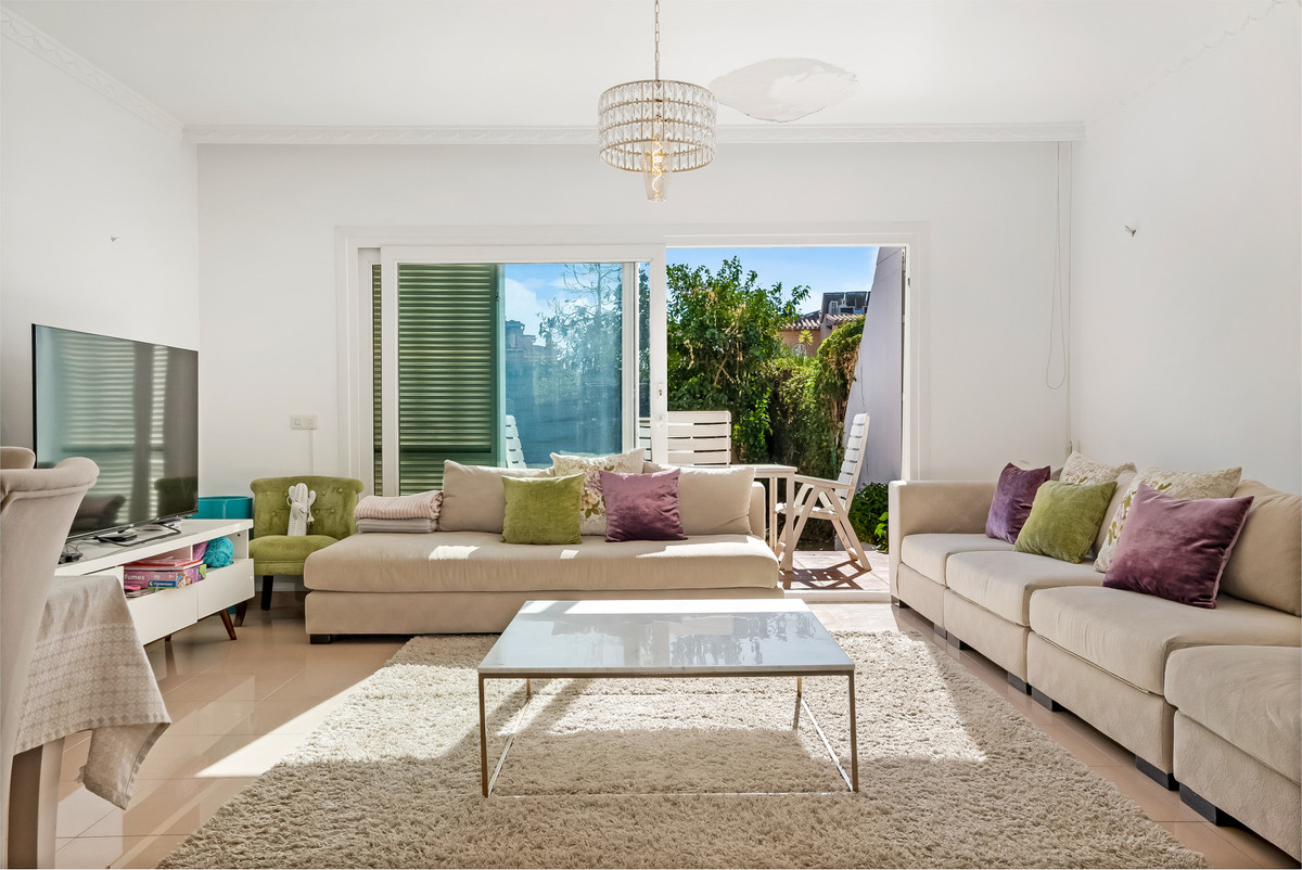 Townhouse for sale in The Golden Mile | 3 bedrooms H5105287