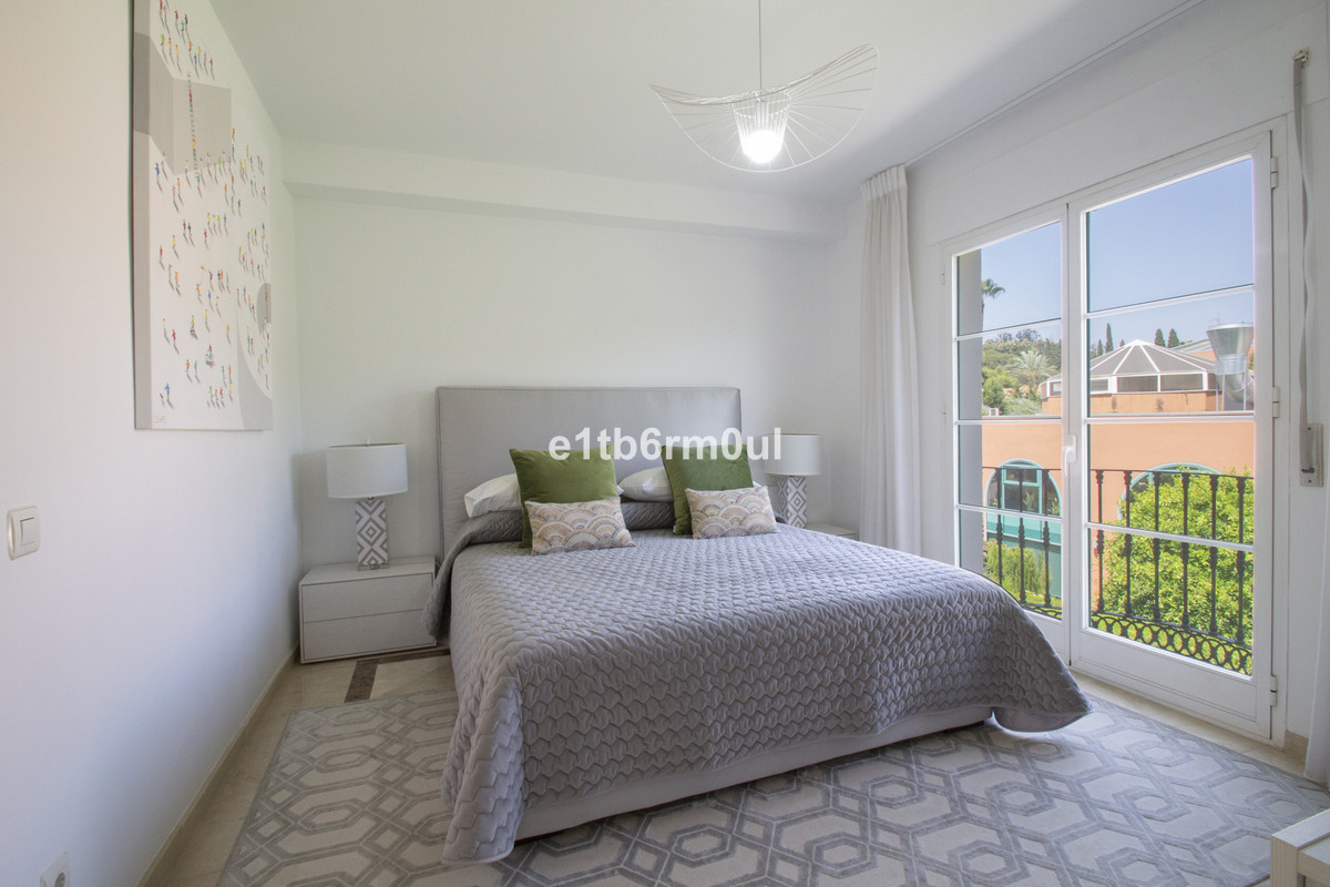 Townhouse for sale in The Golden Mile | 3 bedrooms H5111881