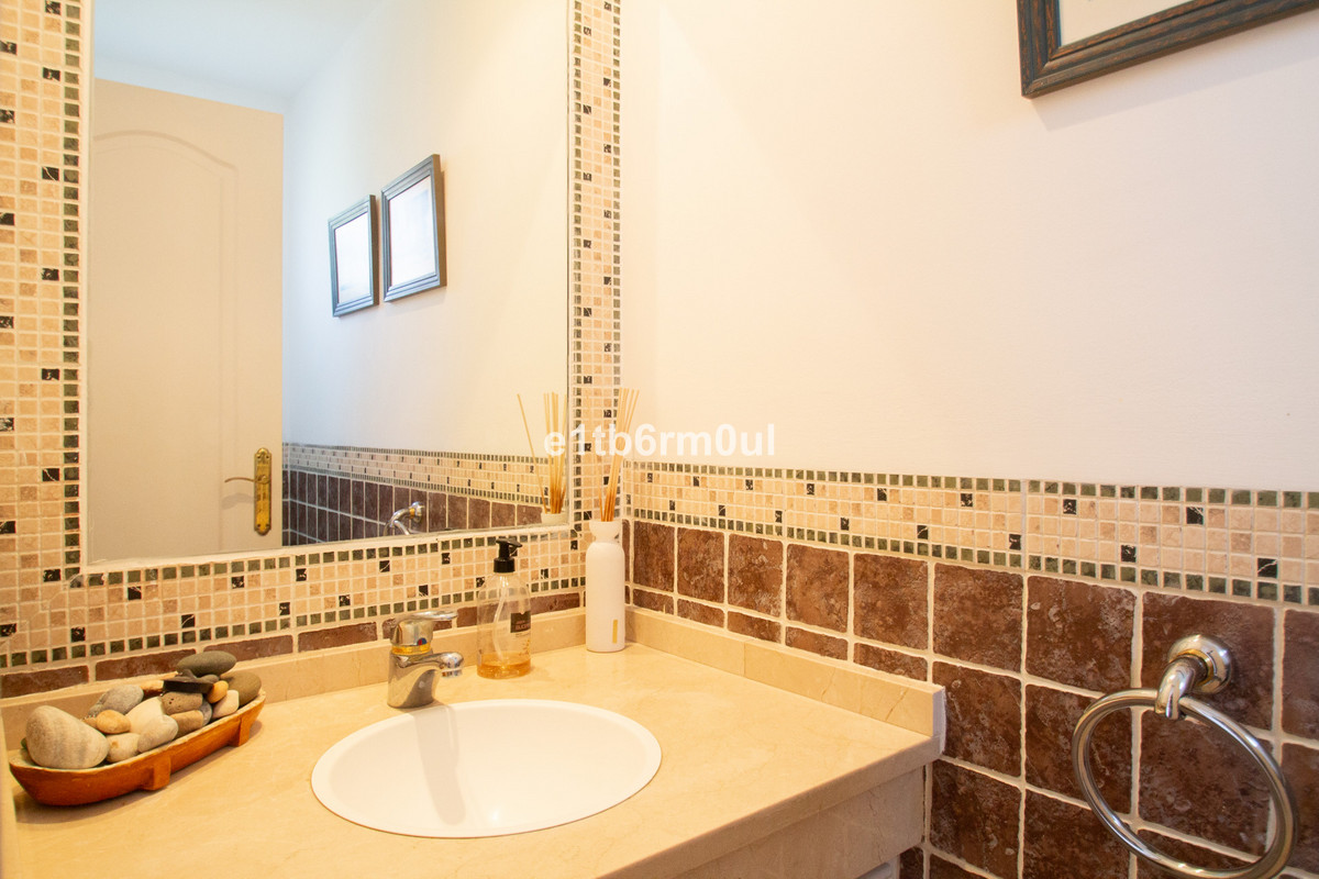 Townhouse for sale in The Golden Mile | 3 bedrooms H5111881