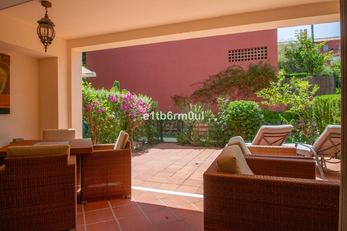 Townhouse for sale in The Golden Mile | 3 bedrooms H5111881