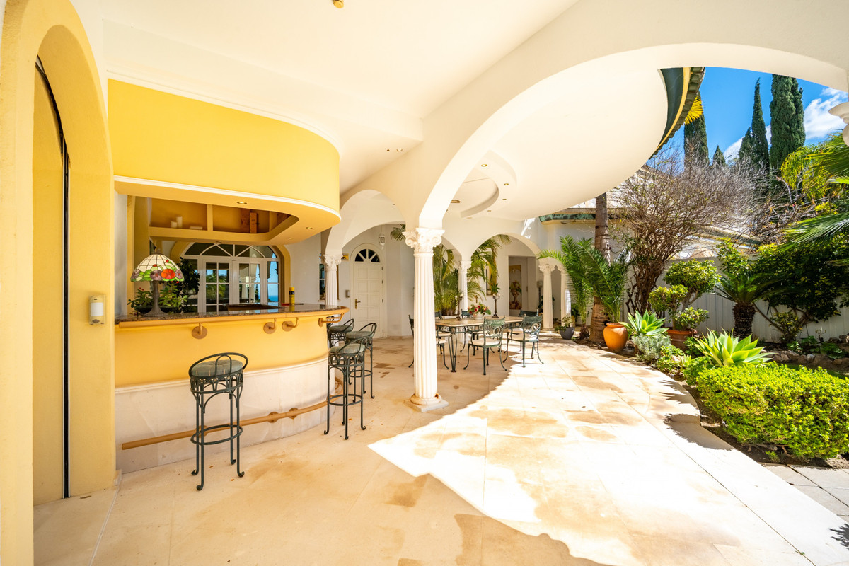 Huis te koop in The Golden Mile | 14 slaapkamers H5121091