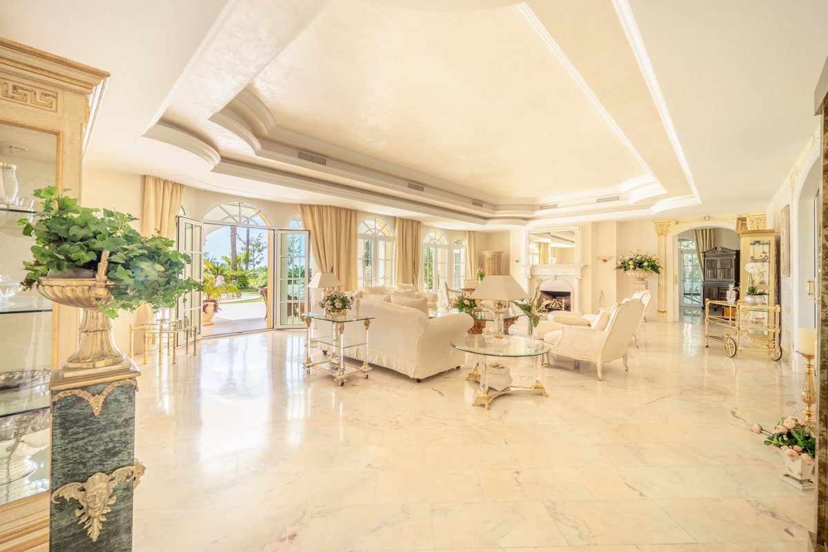 Huis te koop in The Golden Mile | 14 slaapkamers H5121091