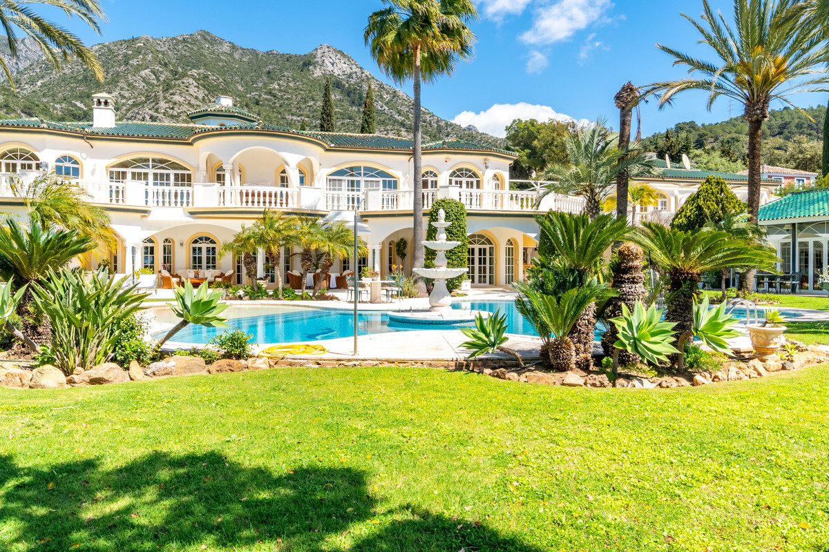 Huis te koop in The Golden Mile | 14 slaapkamers H5121091