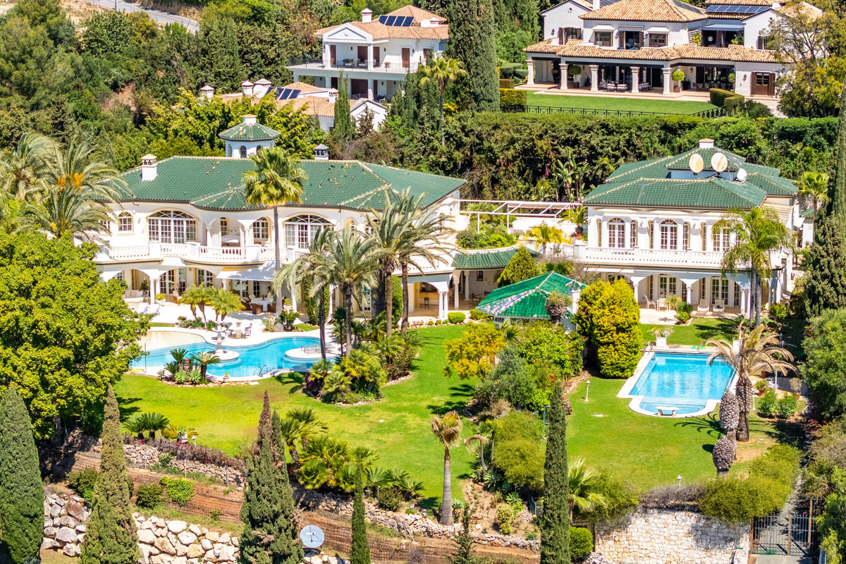 Huis te koop in The Golden Mile | 14 slaapkamers H5121091