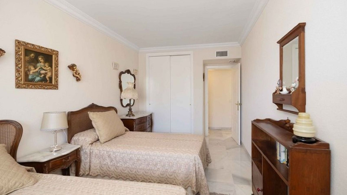 Appartement te koop in The Golden Mile | 3 slaapkamers H5141653