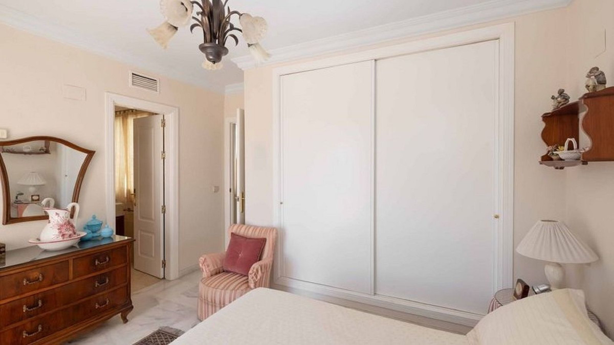 Appartement te koop in The Golden Mile | 3 slaapkamers H5141653