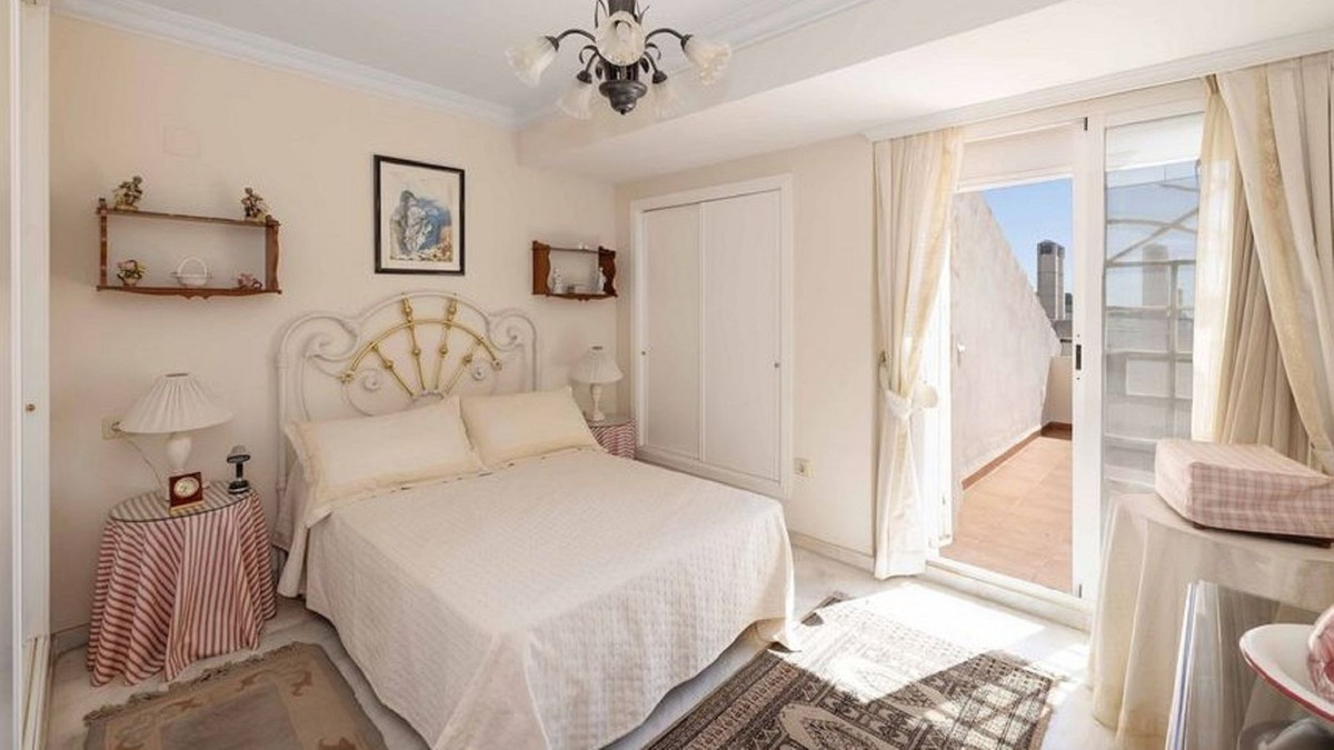 Appartement te koop in The Golden Mile | 3 slaapkamers H5141653