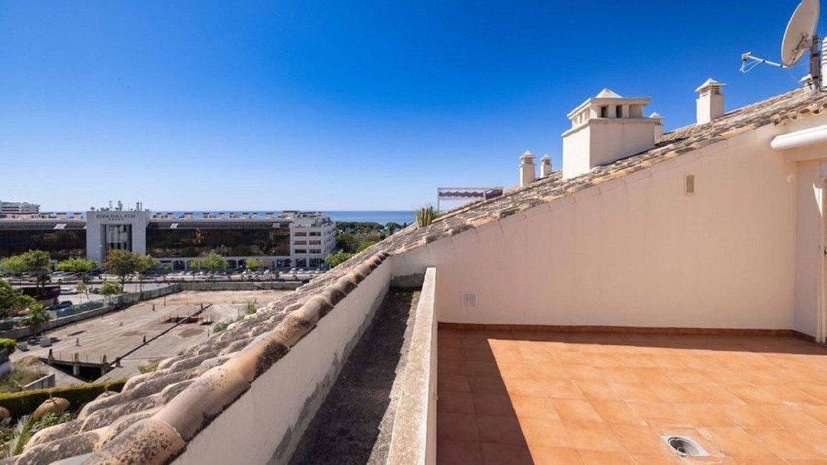 Appartement te koop in The Golden Mile | 3 slaapkamers H5141653