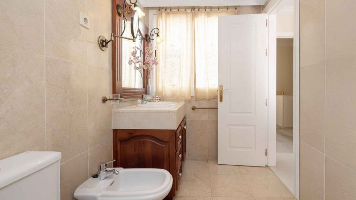 Appartement te koop in The Golden Mile | 3 slaapkamers H5141653