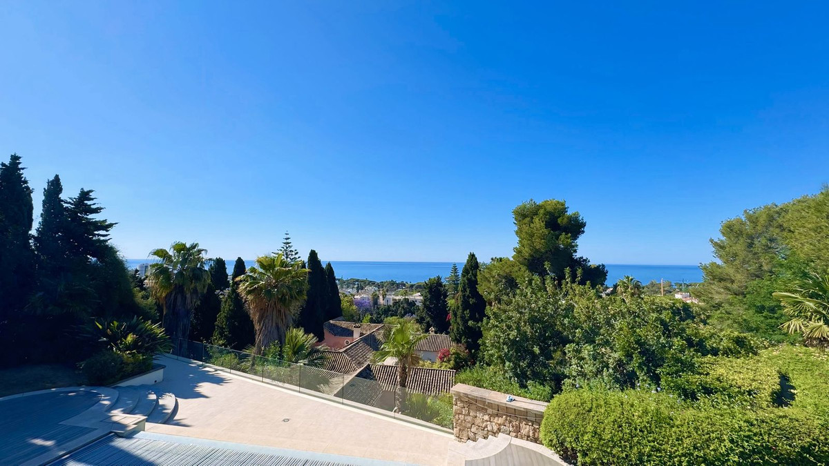 Huis te koop in The Golden Mile | 7 slaapkamers H5145121