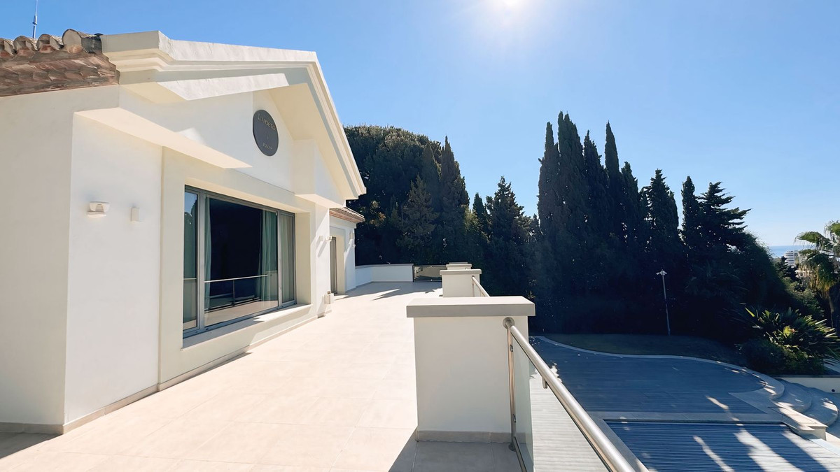 Huis te koop in The Golden Mile | 7 slaapkamers H5145121