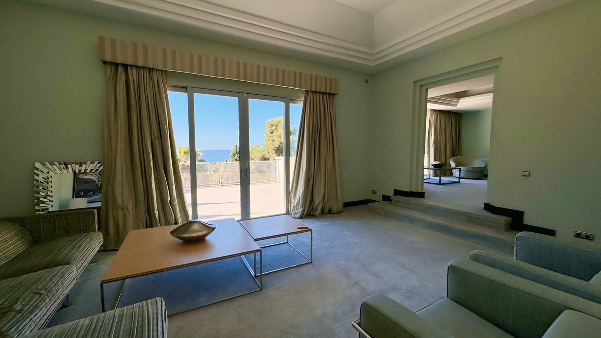Huis te koop in The Golden Mile | 7 slaapkamers H5145121