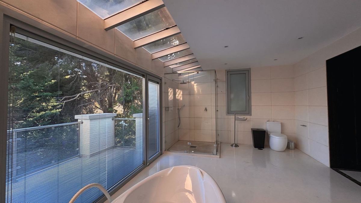 Huis te koop in The Golden Mile | 7 slaapkamers H5145121