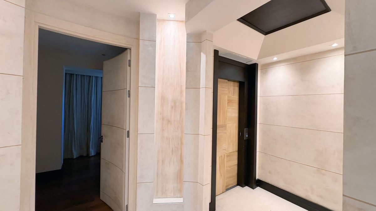 Huis te koop in The Golden Mile | 7 slaapkamers H5145121