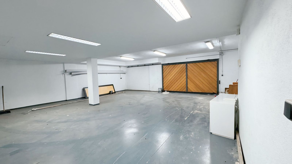 Huis te koop in The Golden Mile | 7 slaapkamers H5145121