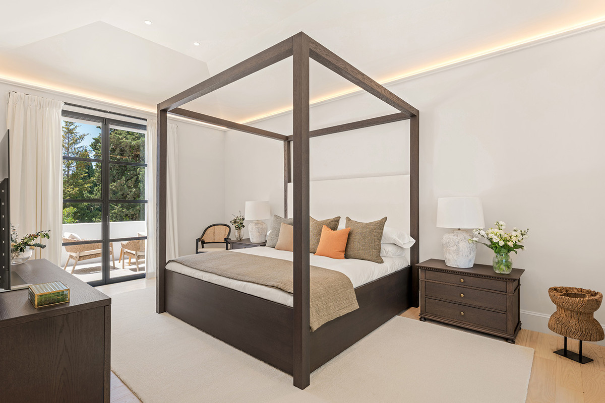 Huis te koop in The Golden Mile | 6 slaapkamers H5156455
