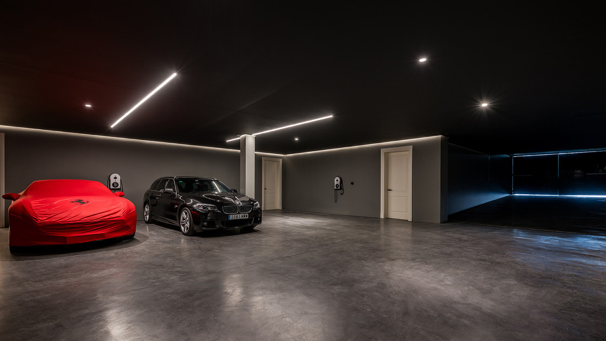 Huis te koop in The Golden Mile | 6 slaapkamers H5156455