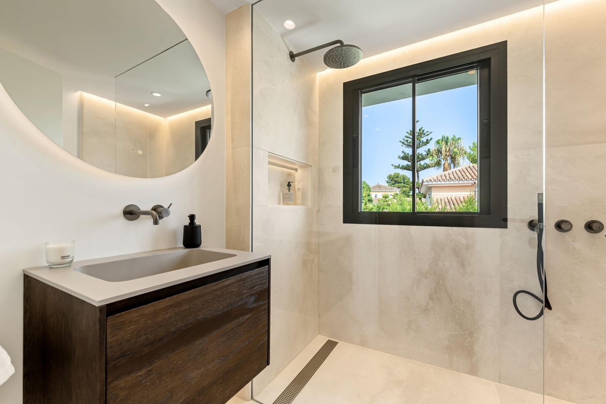 Huis te koop in The Golden Mile | 5 slaapkamers H5159374