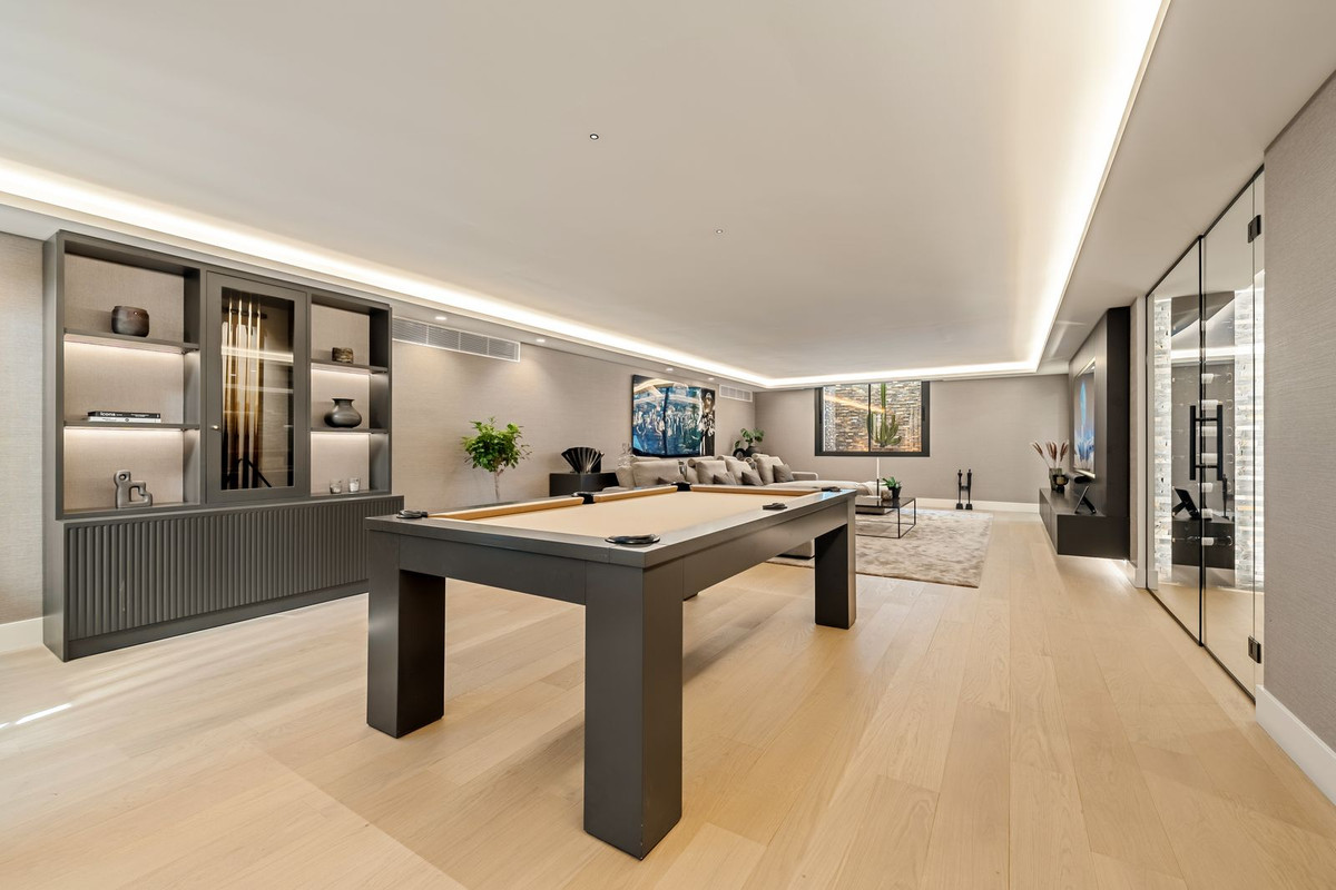 Huis te koop in The Golden Mile | 5 slaapkamers H5159374
