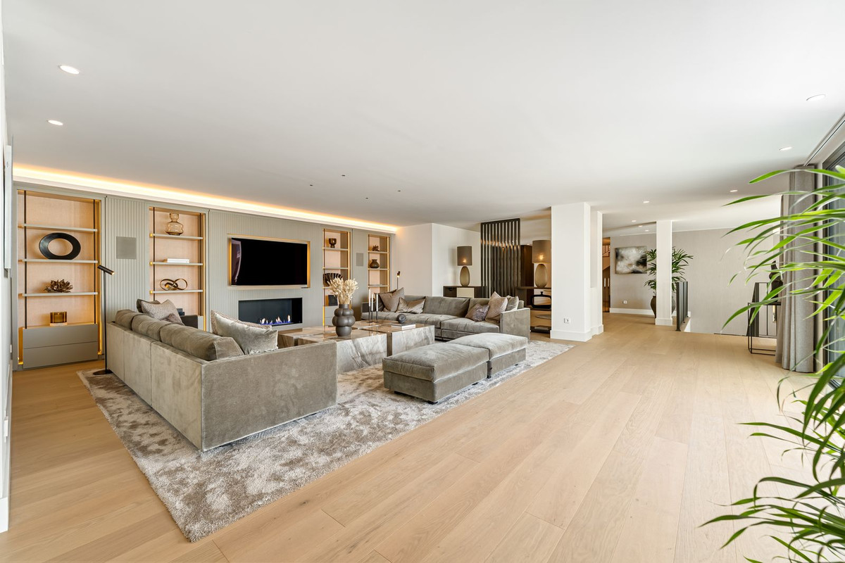Huis te koop in The Golden Mile | 5 slaapkamers H5159374