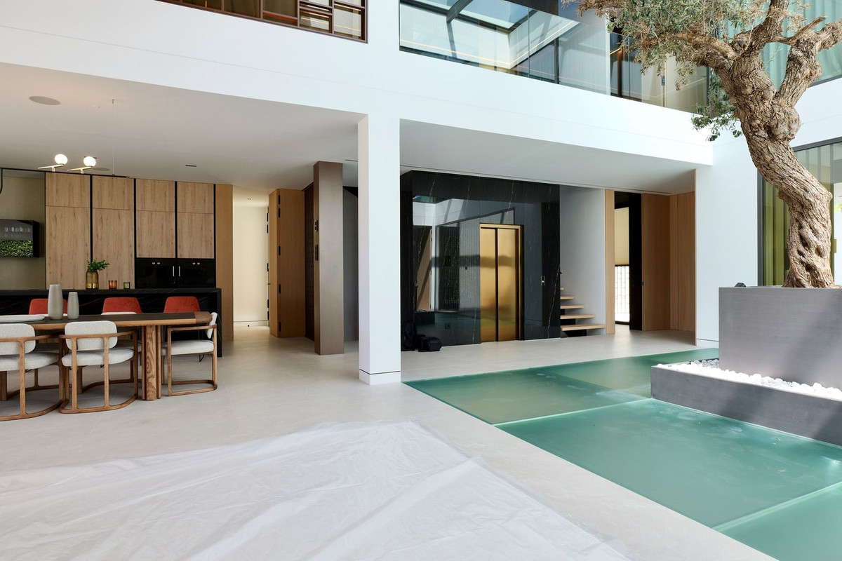 Huis te koop in The Golden Mile | 5 slaapkamers H5159518