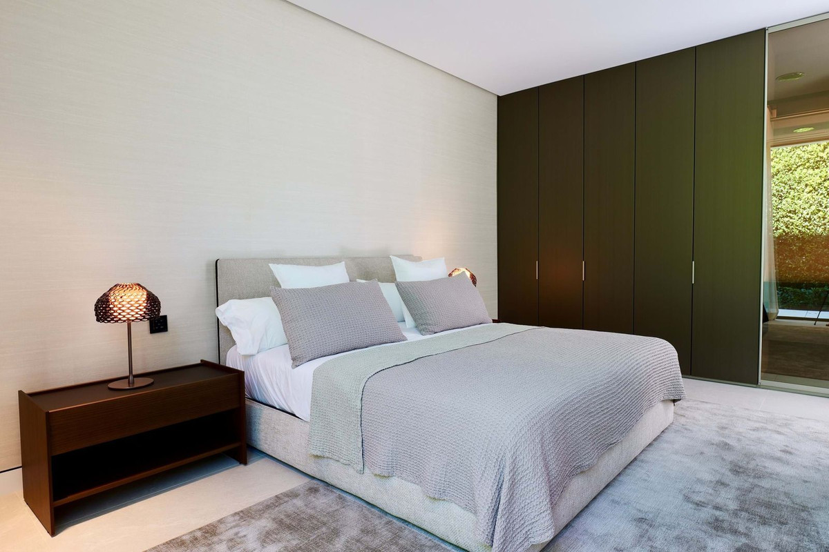 Huis te koop in The Golden Mile | 5 slaapkamers H5159518