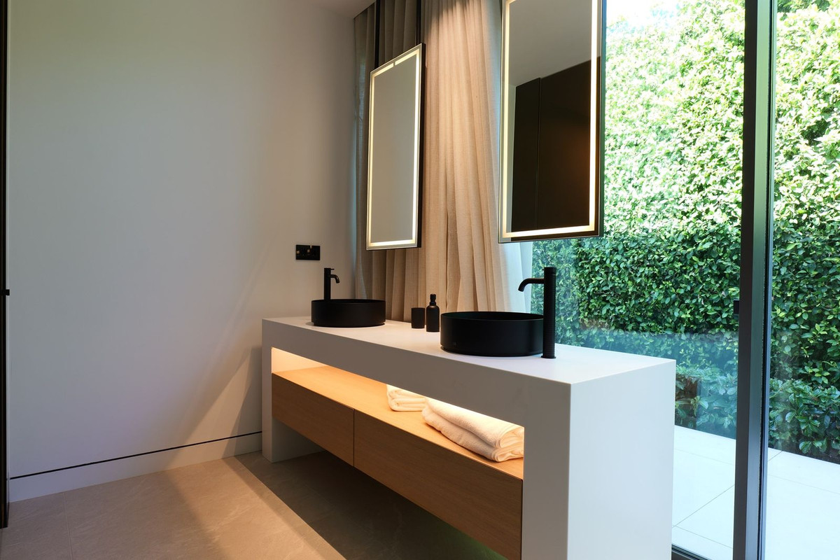 Huis te koop in The Golden Mile | 5 slaapkamers H5159518
